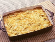 写真：じゃがいもとアンチョビのオーブン焼き