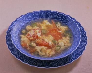 写真：トマトとオクラの卵スープ