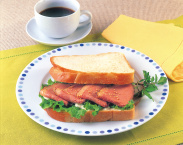 写真：ローストビーフのサンドイッチ