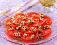 写真：トマトのサラダ　バジルドレッシング
