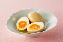 写真：和からし酢醤油の味付け卵