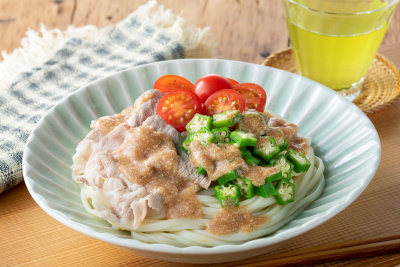 写真：冷やし梅豚うどん