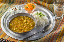 写真：ＧＡＢＡＮカレーパウダーで作る豆カレー