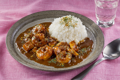 写真：クミン香るシーフードカレー