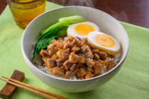 写真：魯肉飯（ルーローハン）