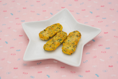 写真：豆腐ハンバーグ＜こどもカレーパウダー使用＞