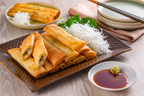 写真：かきのジューシー揚げ焼き春巻き